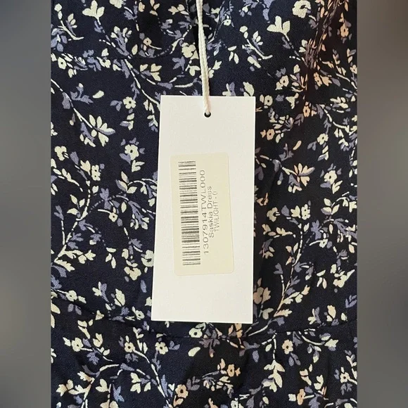 Reformation Saskia dress in twilight - Picture 3 of 4